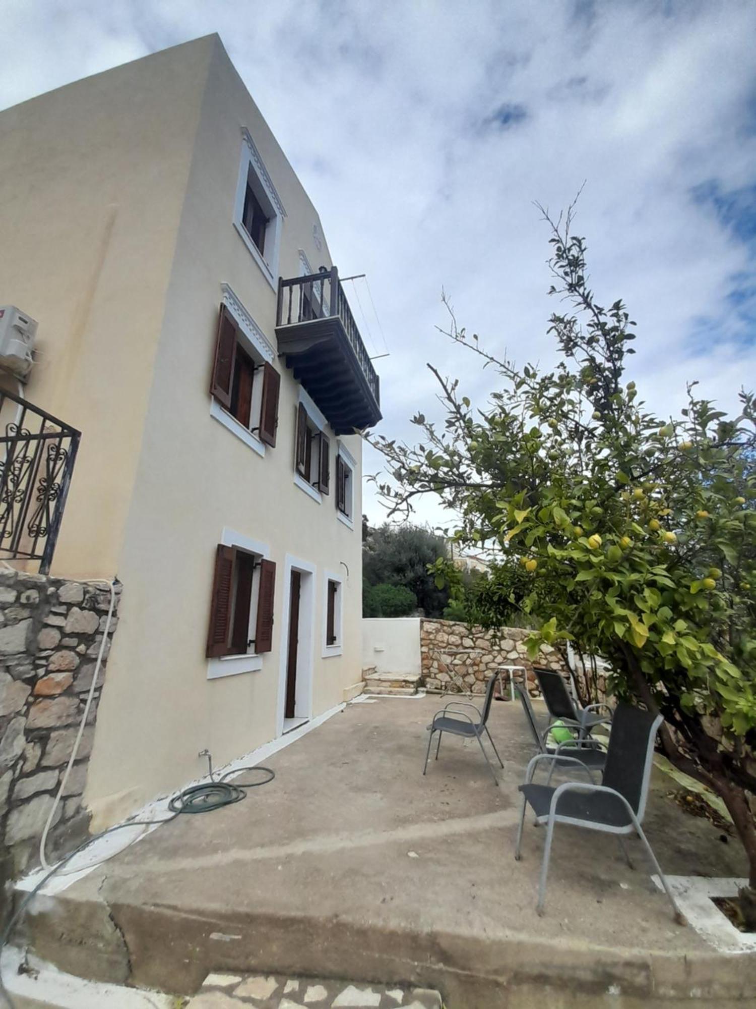 Oasis 1 Apartment Meyísti Екстериор снимка